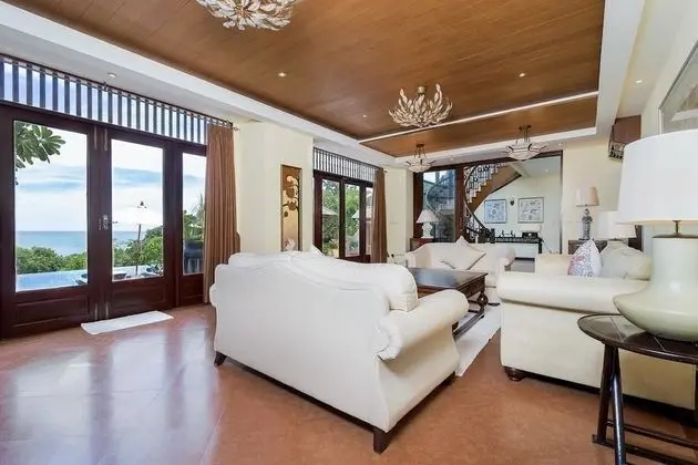 4 Bedrooms Luxury Villa with Ocean View