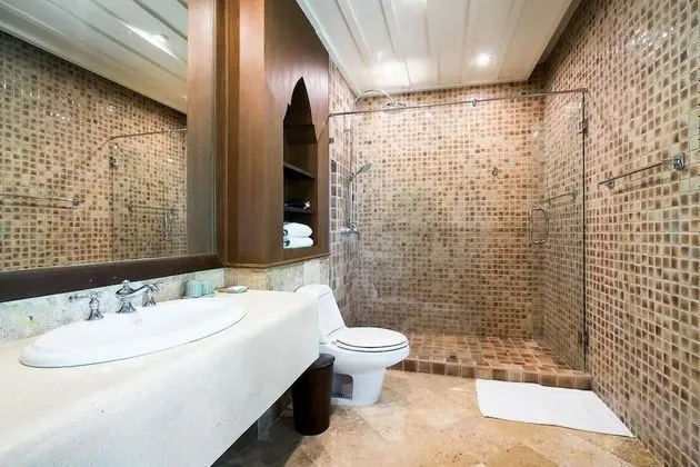 4 Bedrooms Luxury Villa with Ocean View
