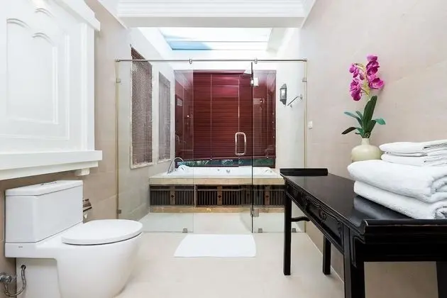 4 Bedrooms Luxury Villa with Ocean View