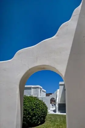 Ev