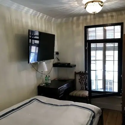Single Room with Private External Bathroom