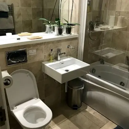 Single Room with Private External Bathroom