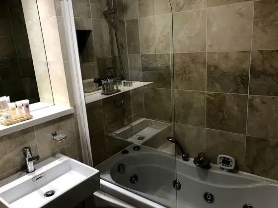 Single Room with Private External Bathroom