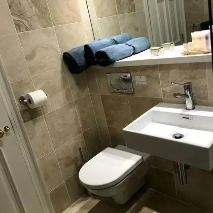 Single Room with Private External Bathroom