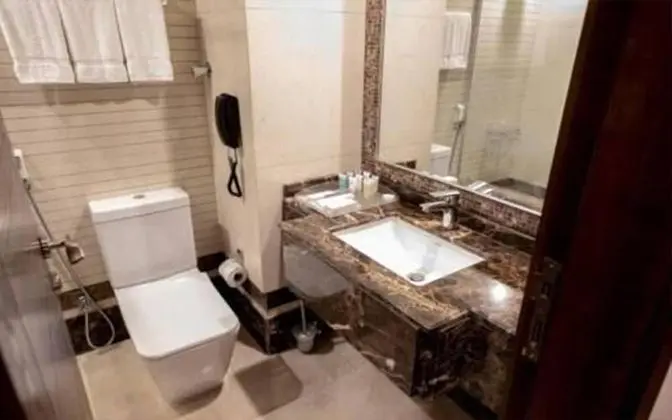 Üç Kişilik Oda