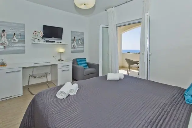 Comfort Tek Büyük Yataklı Oda, Teras, Deniz Manzaralı
