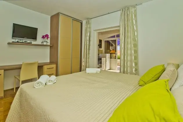 Standard Apart Daire, 1 Yatak Odası, Teras, Kısmi Deniz Manzaralı