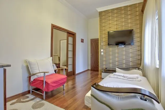 Deluxe Family Suite