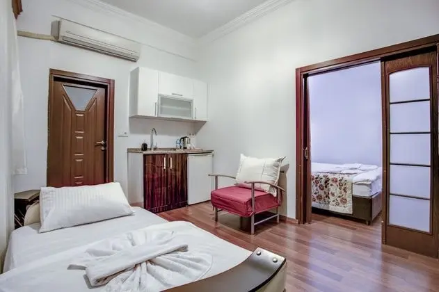 Deluxe Family Suite