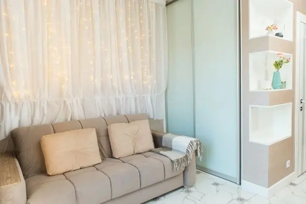 Luxury Apart Daire, 1 En Büyük (King) Boy Yatak ve Çekyat, Şömine (Tulpanov st.,bldg 3,apt 44)