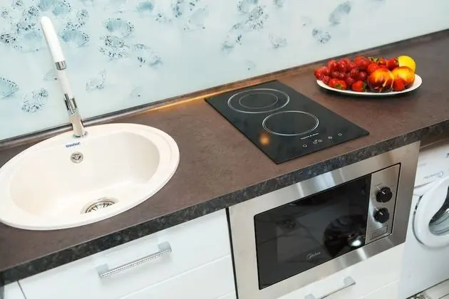 Luxury Apart Daire, 1 En Büyük (King) Boy Yatak ve Çekyat, Şömine (Tulpanov st.,bldg 3,apt 44)