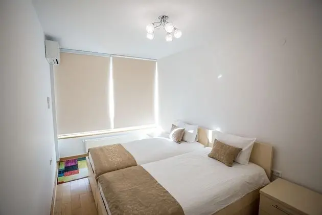 Apart Daire, 2 Yatak Odası, Nehir Manzaralı