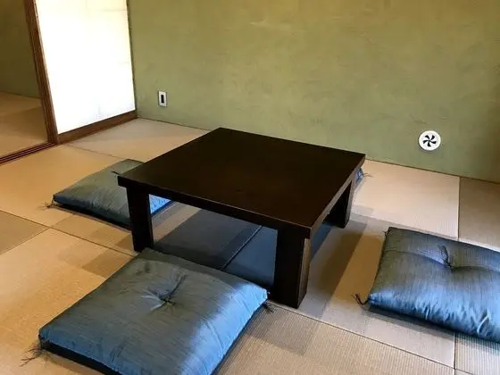 Family Villa, Sigara İçilmez, Avlu Manzaralı