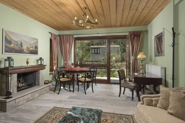 Grand Dağ Evi (Pyrrha)