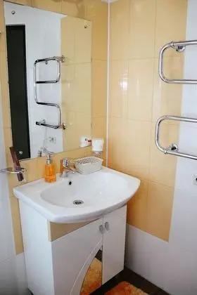 Economy Tek Büyük Yataklı Oda, Ortak Banyo