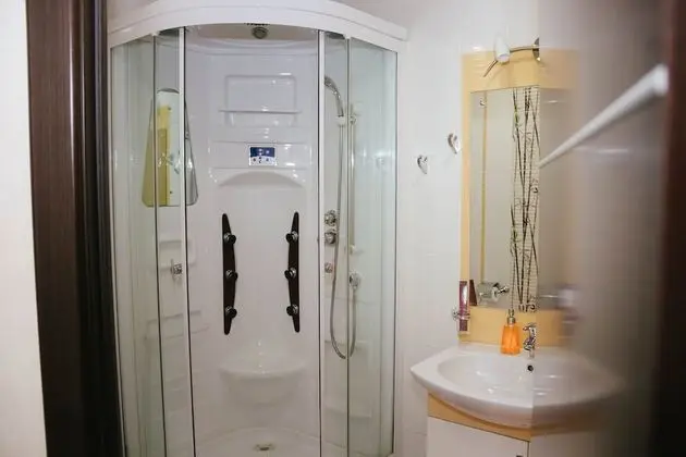 Economy Tek Büyük Yataklı Oda, Ortak Banyo