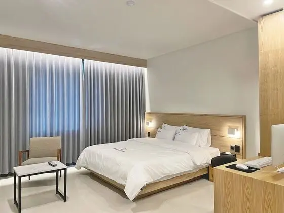 Business Double Room [Unavailable Breakfast on Monday & Public Holiday]