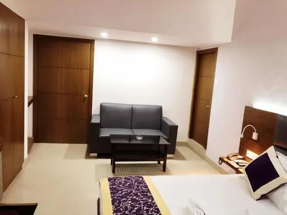 Luxury Oda
