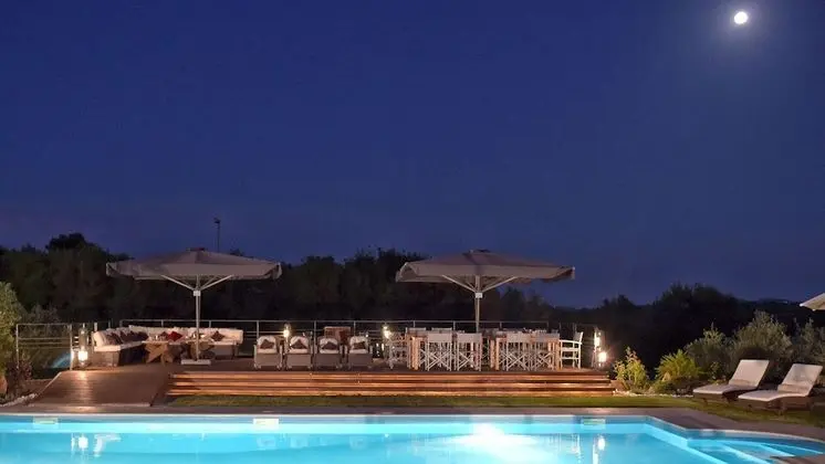 Villa, 6 Yatak Odası, Engellilere Uygun, Sigara İçilebilir