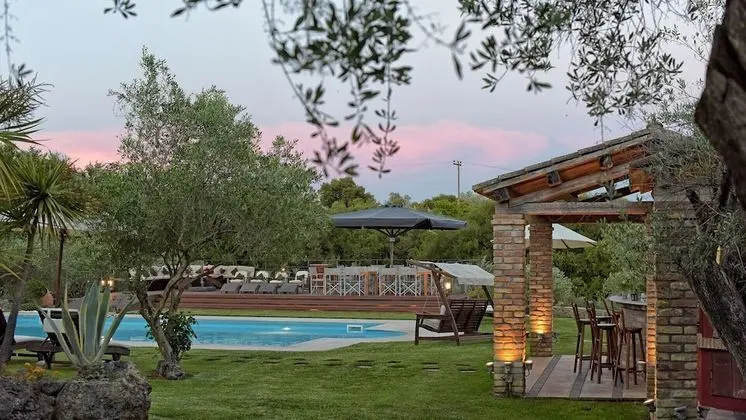 Villa, 6 Yatak Odası, Engellilere Uygun, Sigara İçilebilir