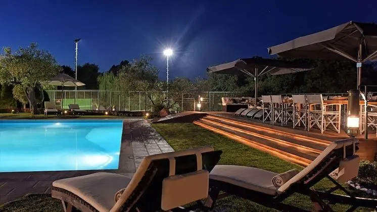 Villa, 6 Yatak Odası, Engellilere Uygun, Sigara İçilebilir
