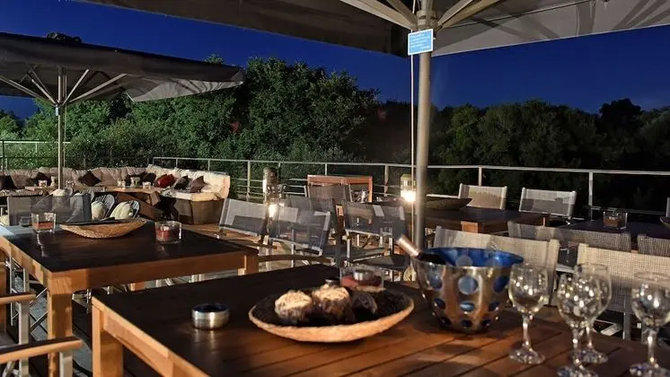 Villa, 6 Yatak Odası, Engellilere Uygun, Sigara İçilebilir