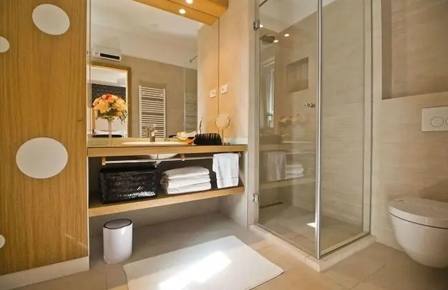 Deluxe Tek Büyük Yataklı Oda, Balkon (VIP 3)