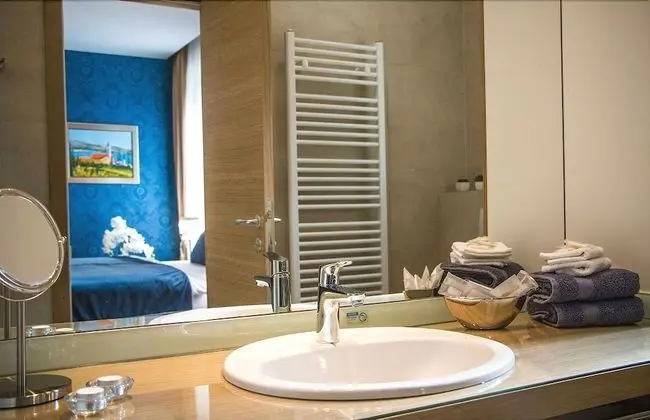 Tek Büyük Yataklı Oda, Bahçe Manzaralı (VIP 4)