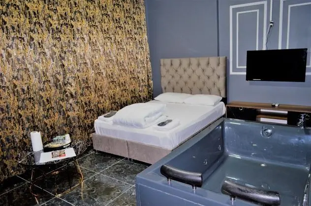 Jakuzili Standart Oda, Şehir Manzaralı, Jakuzili