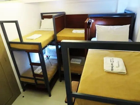 Ortak Ranzalı Oda, Karma Ranzalı Oda (1 bed 4)