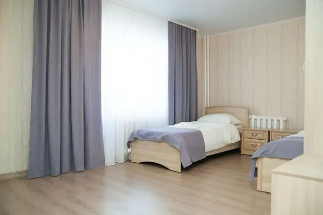 Tek Büyük Yataklı Oda, Ortak Banyo
