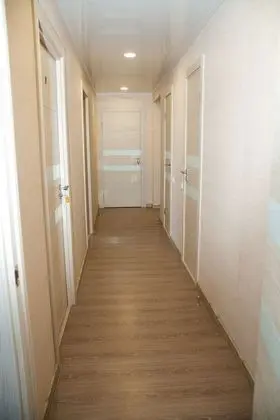 Tek Büyük Yataklı Oda, Ortak Banyo