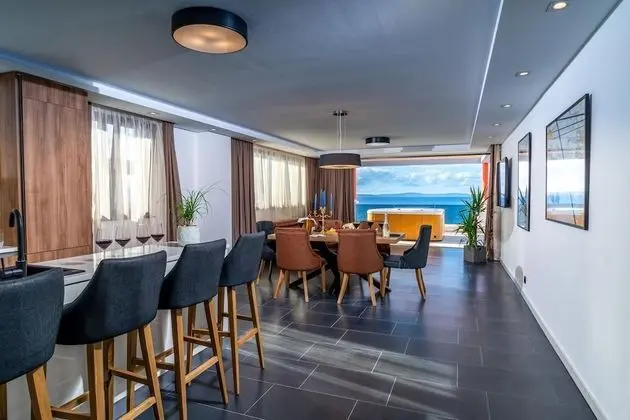 Luxury Çatı Katı Süiti (Penthouse), Deniz Manzaralı, Denize Sıfır