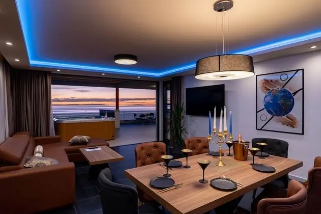 Luxury Çatı Katı Süiti (Penthouse), Deniz Manzaralı, Denize Sıfır