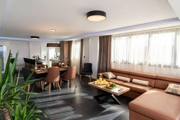Luxury Çatı Katı Süiti (Penthouse), Deniz Manzaralı, Denize Sıfır