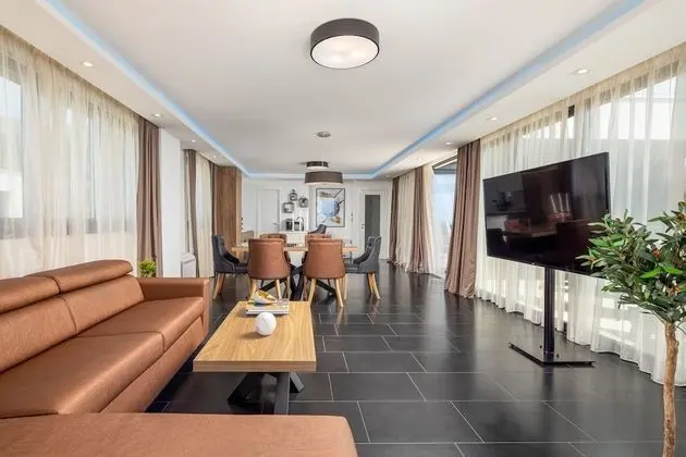 Luxury Çatı Katı Süiti (Penthouse), Deniz Manzaralı, Denize Sıfır