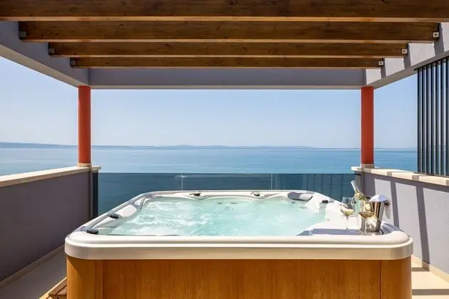 Luxury Çatı Katı Süiti (Penthouse), Deniz Manzaralı, Denize Sıfır