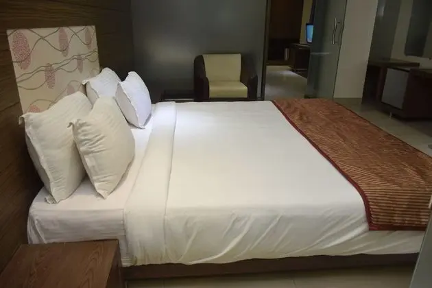 Deluxe Tek Büyük Yataklı Oda, 1 Büyük (Queen) Boy Yatak