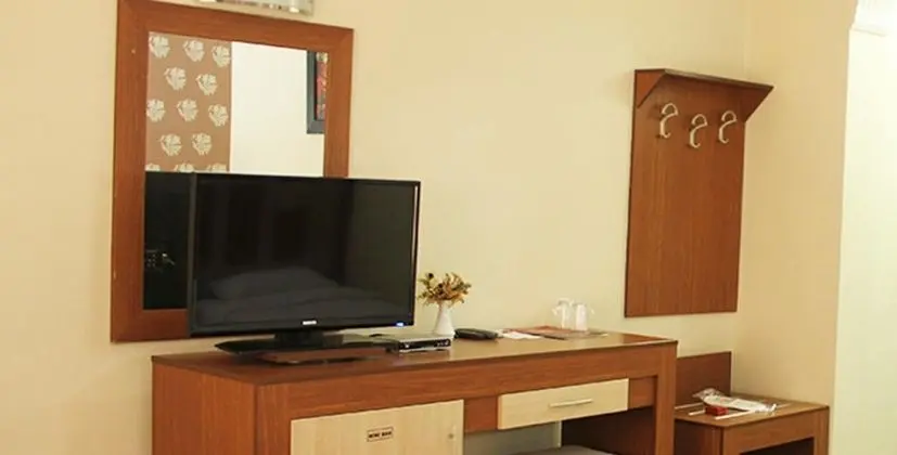 Triple, Şehir Manzaralı