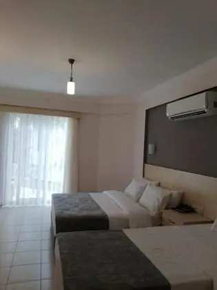 Üç Kişilik Oda