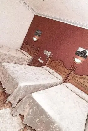 Üç Kişilik Oda