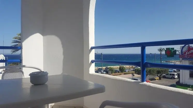 Habitación doble con vistas al mar lateralmente