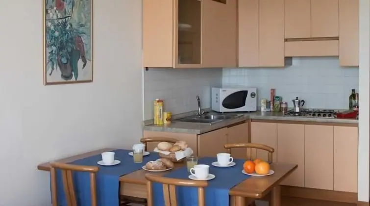 Apart Daire, 1 Yatak Odası, Göl Manzaralı