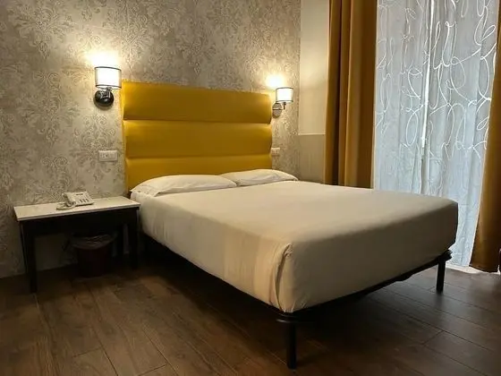 Economy Tek Büyük Yataklı Oda