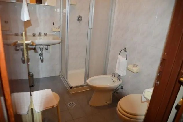 Standard Tek Büyük veya İki Ayrı Yataklı Oda