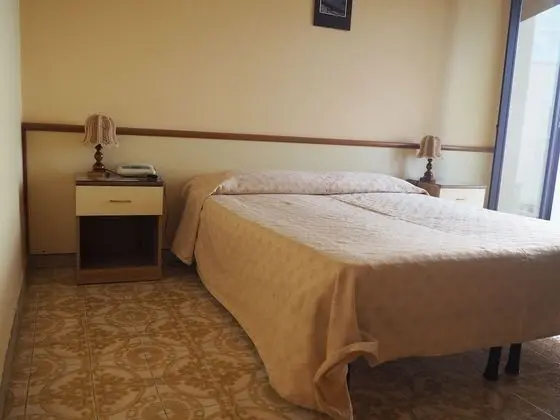 Standard Üç Kişilik Oda