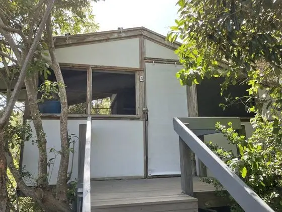 Superior Tree House (1 Queen and Double Futon) With Shared Bathroom