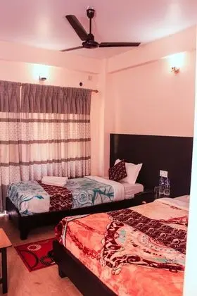 Deluxe Tek Büyük Yataklı Oda, 2 Yatak Odası, Özel Banyo, Tepe Manzaralı