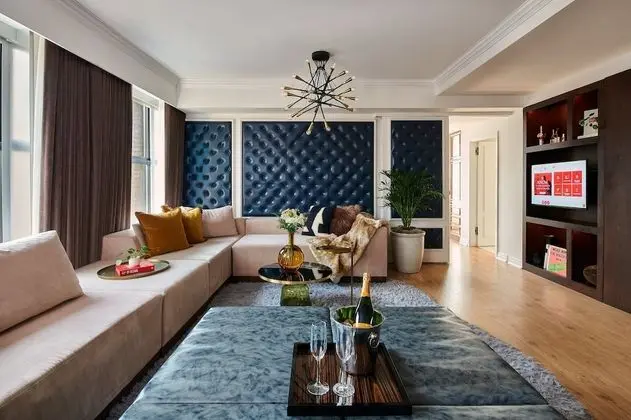 Çatı Katı Süiti (Penthouse), 1 En Büyük (King) Boy Yatak
