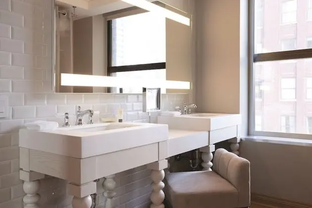 Çatı Katı Süiti (Penthouse), 1 En Büyük (King) Boy Yatak